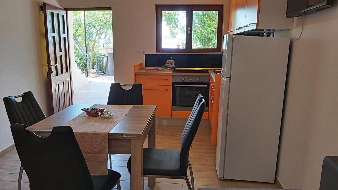 Apartments Gajo 오미스 외부 사진