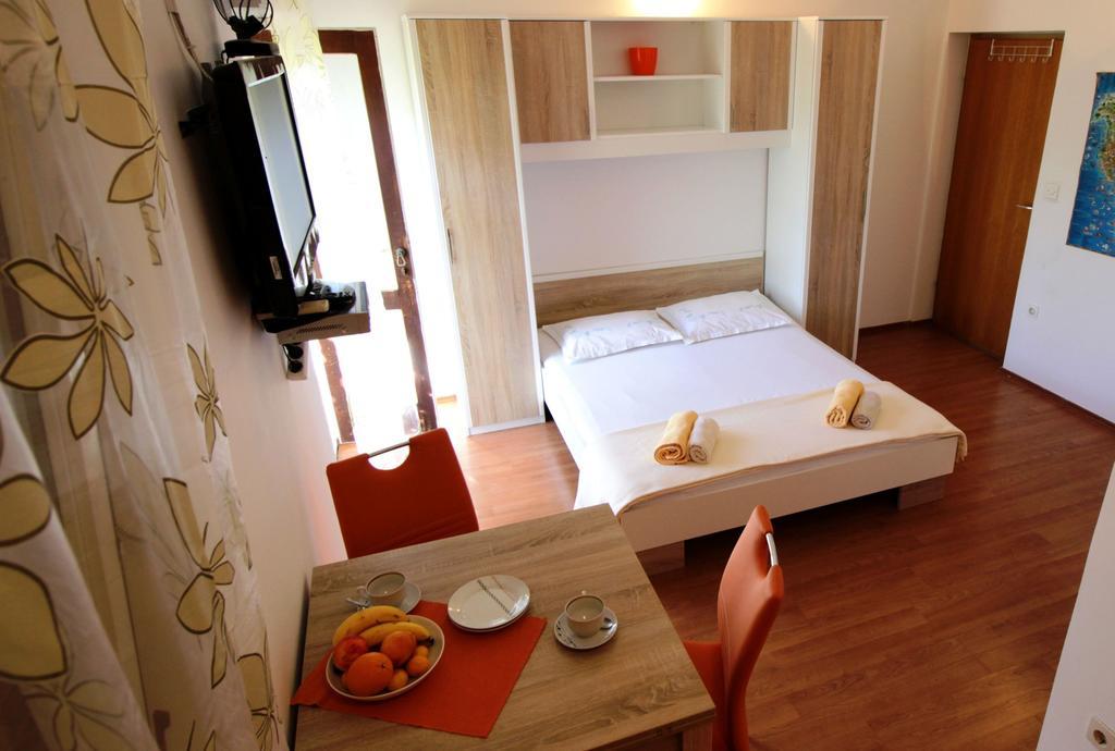 Apartments Gajo 오미스 외부 사진